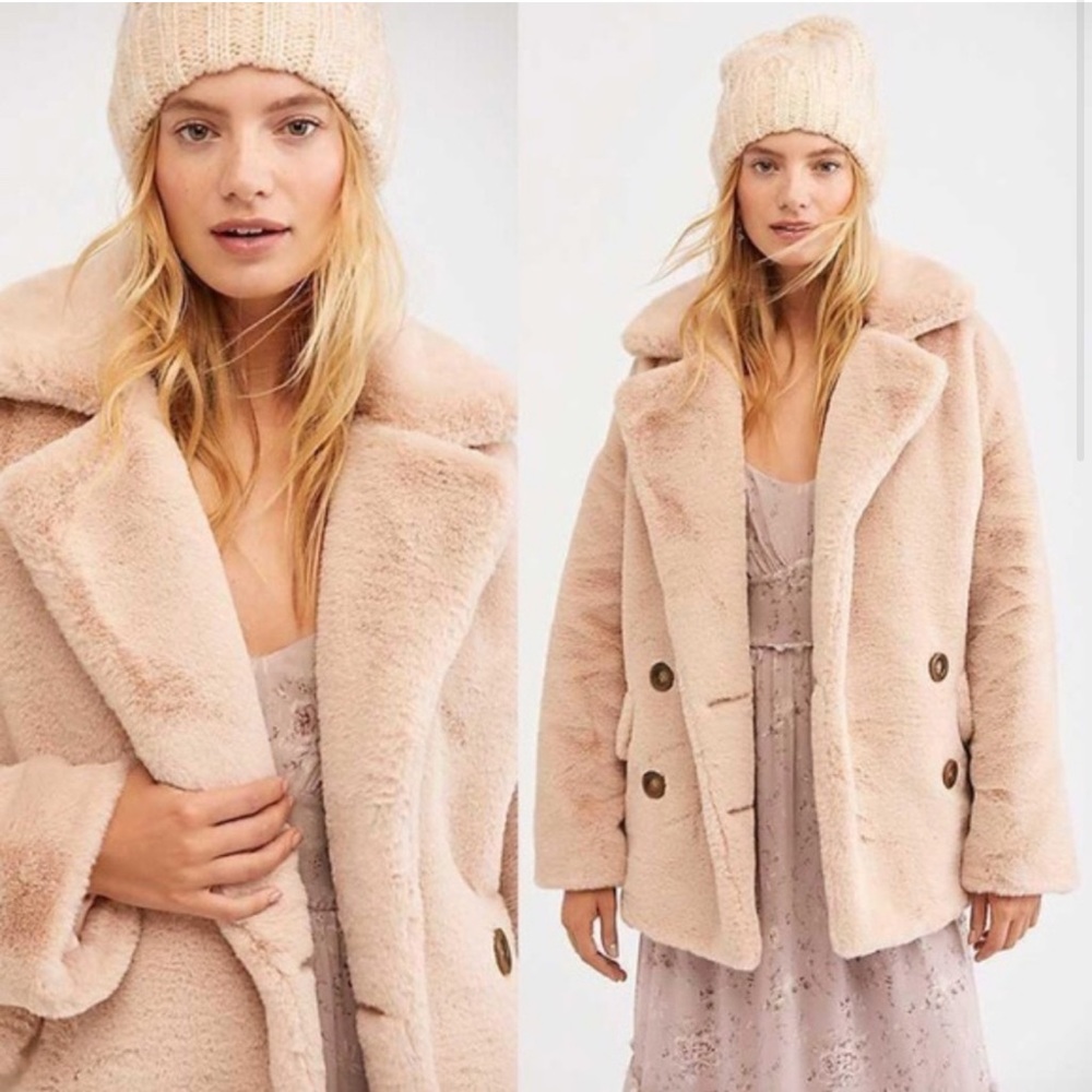 NWOT! Free People small Faux Fur Coat
